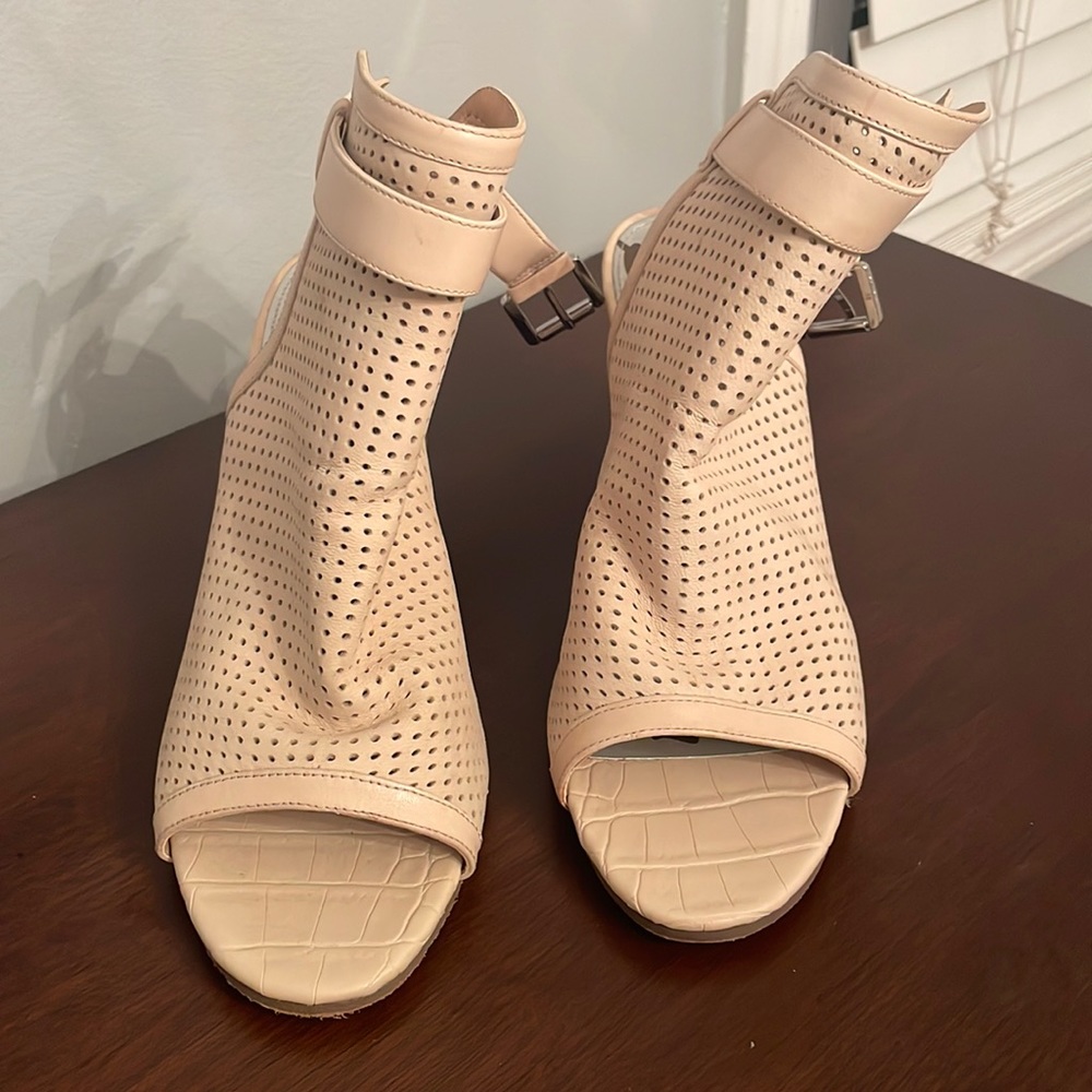 Sam Edelman leather beige sandals, with peekaboo toes, 3 1/2 inch heels